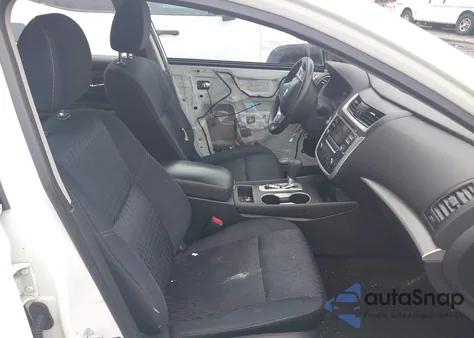 2017 Nissan Altima 2.5 S z USA, uszkodzony, nr VIN 1N4AL3AP2HN333281